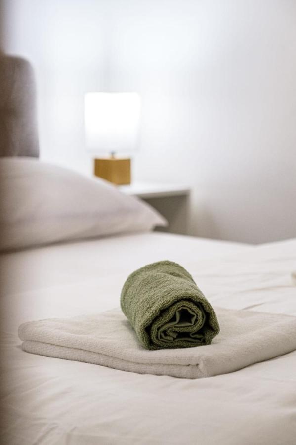 Apartmani P&S Supetar Exteriör bild