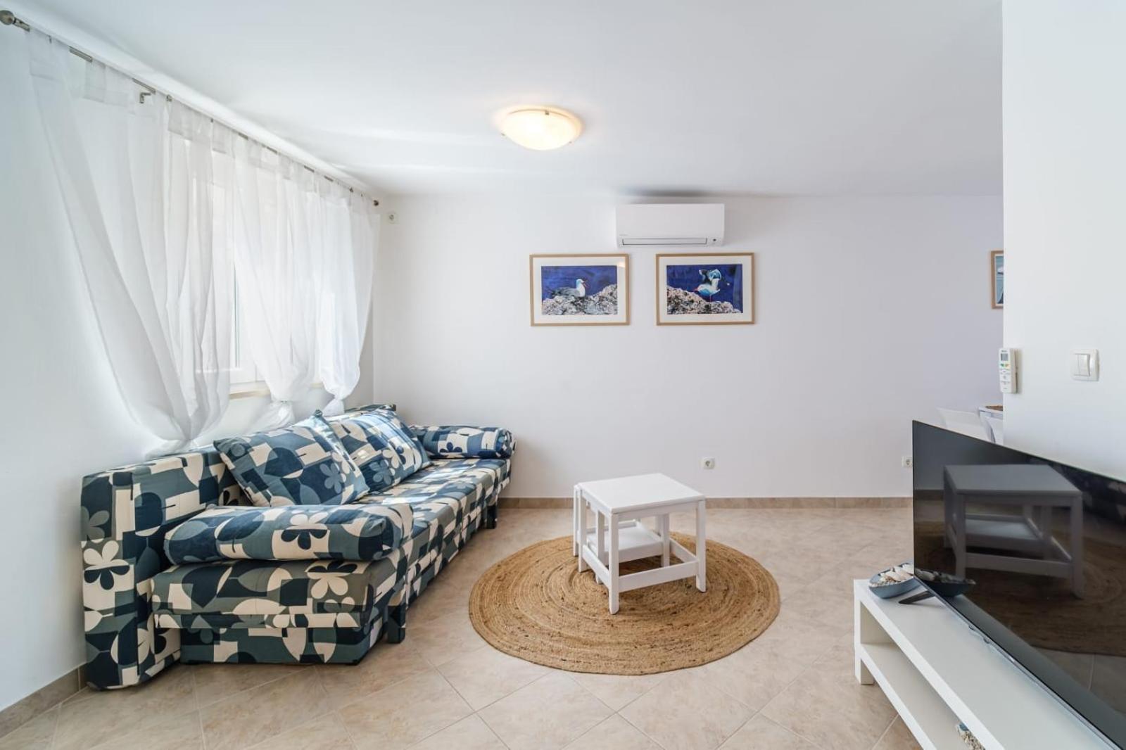 Apartmani P&S Supetar Exteriör bild